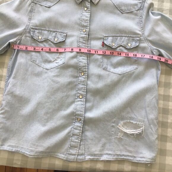 LEVIS ripped design blouse distressed denim shirt small southwestern style small - Picture 10 of 14